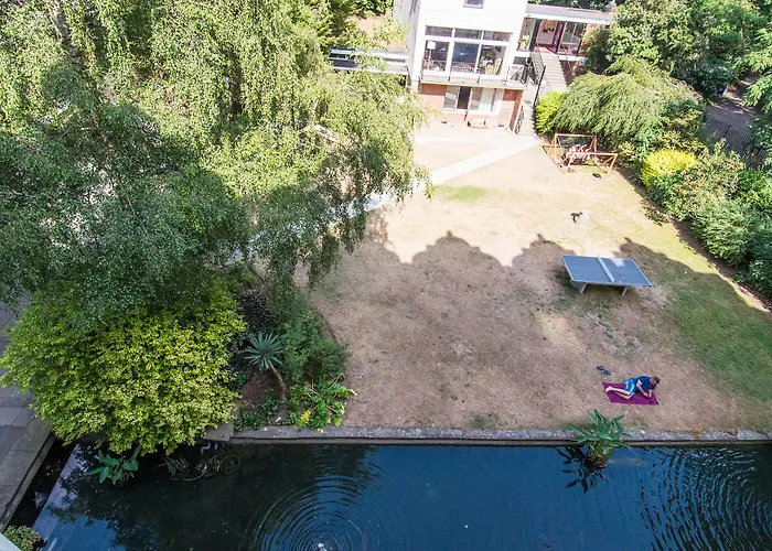 Safestay London Kensington Holland Park (Adults Only)Hostal